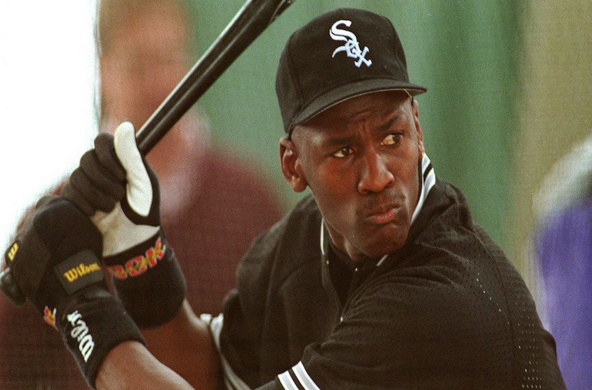 mayweather-vs--mcgregor--best-cross-sport-battles-Michael-Jordan-vs--Baseball--1994-