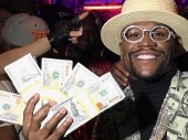 How Much Money Is Floyd Mayweather Worth?